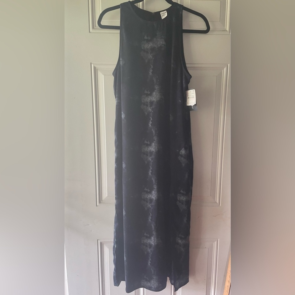 🔥🔥5/$25! Melrose and Market Blue and Black Print Maxi Dress